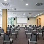Готель Four Points By Sheraton Mons