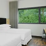 Готель Four Points By Sheraton Mons Любляна