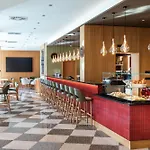 Four Points By Sheraton Mons Готель