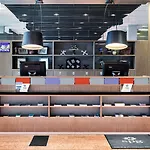 Four Points By Sheraton Mons Готель Любляна