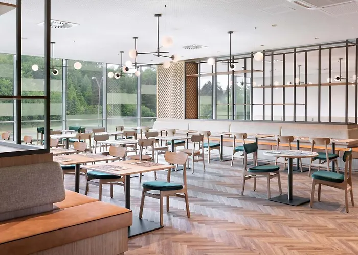 卢布尔雅那蒙斯福朋喜来登酒店 4*