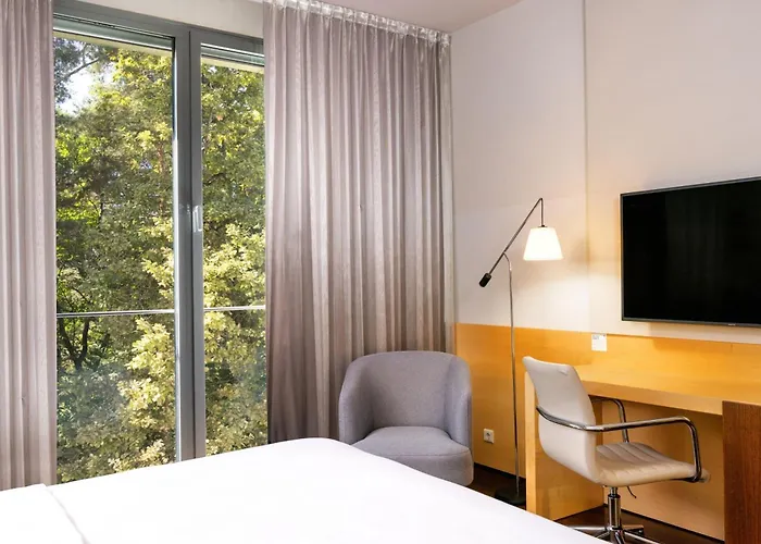 卢布尔雅那蒙斯福朋喜来登酒店 4*