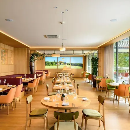 Four Points By Sheraton Mons 4* לובליאנה