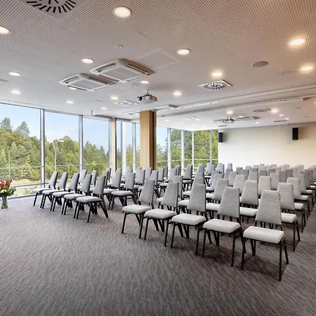 Ξενοδοχείο Four Points By Sheraton Mons