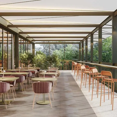 מלון Four Points By Sheraton Mons 4*
