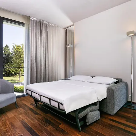 Hotel Four Points By Sheraton Mons