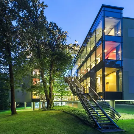 Four Points By Sheraton Mons Hotel 4*