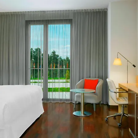 Ξενοδοχείο Four Points By Sheraton Mons 4*