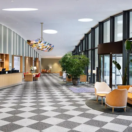 Four Points By Sheraton Mons מלון 4*