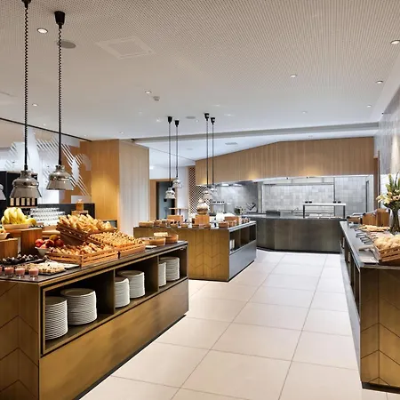 Ξενοδοχείο Four Points By Sheraton Mons 4*