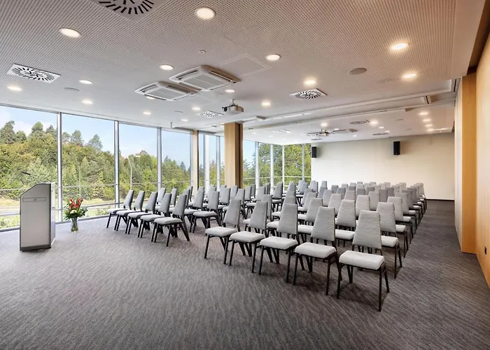 מלון Four Points By Sheraton Mons