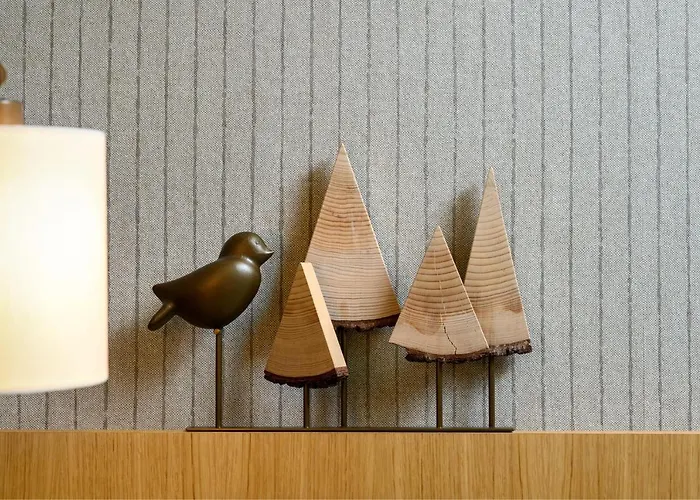 Four Points By Sheraton Mons מלון