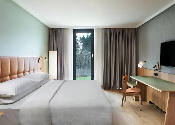 Four Points By Sheraton Mons מלון לובליאנה