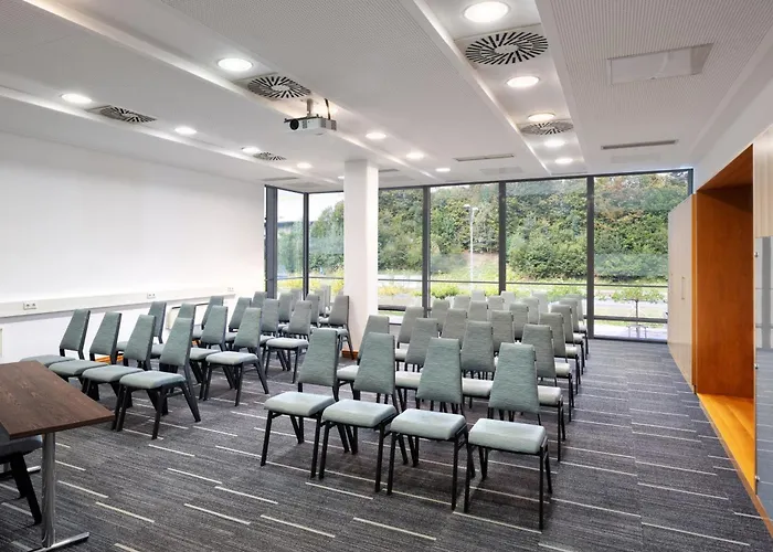 Four Points By Sheraton Mons מלון לובליאנה