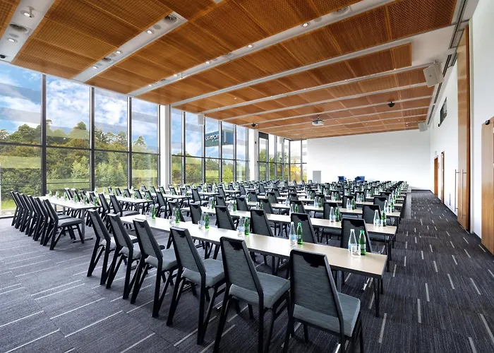 Four Points By Sheraton Mons מלון לובליאנה