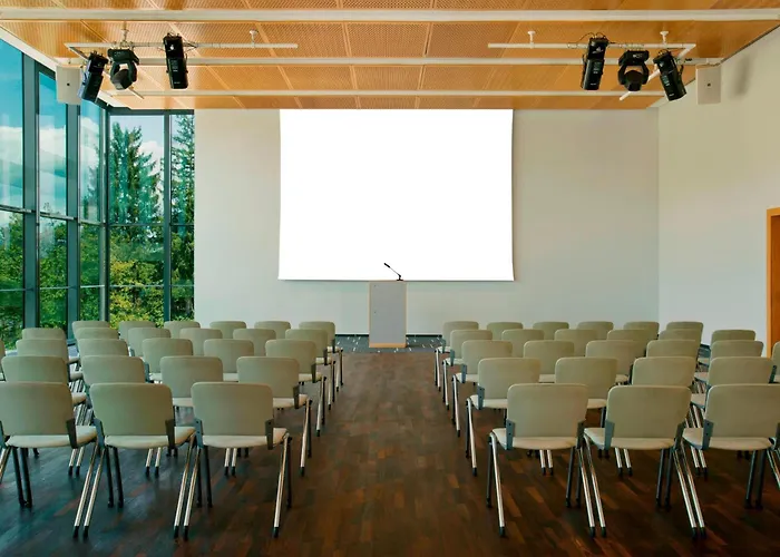 Four Points By Sheraton Mons מלון לובליאנה