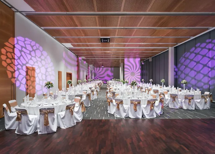 Four Points By Sheraton Mons מלון לובליאנה