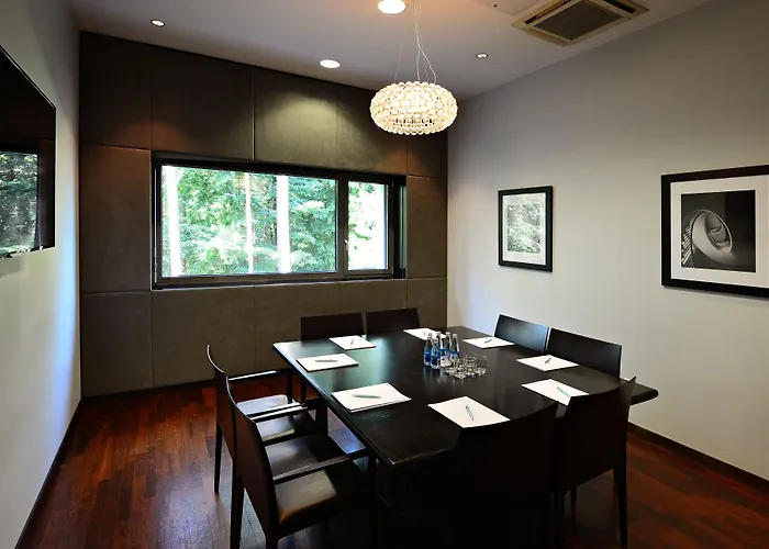 Four Points By Sheraton Mons 4* לובליאנה