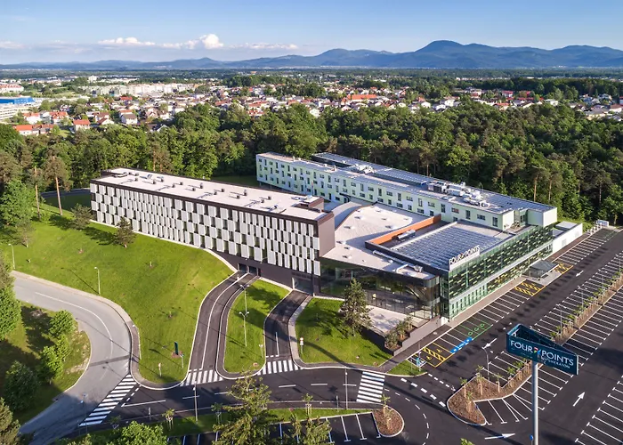 מלון Four Points By Sheraton Mons 4*