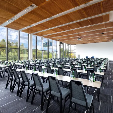 Four Points By Sheraton Mons Отель Любляна