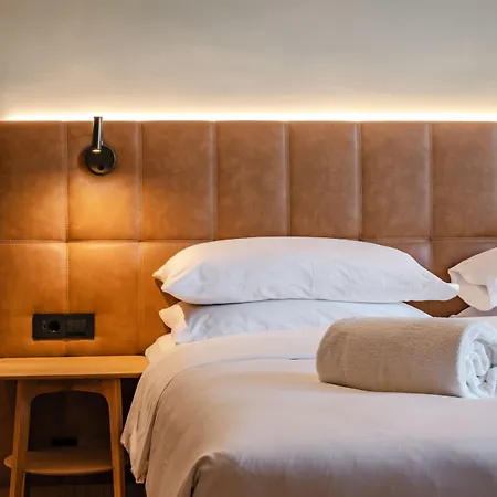 Four Points By Sheraton Mons 4*