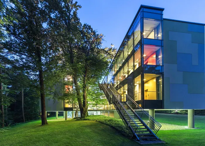 Four Points By Sheraton Mons Hotel 4*